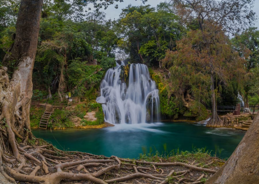 Cascadas de Tamasopo — Paquete Odisea Huasteca